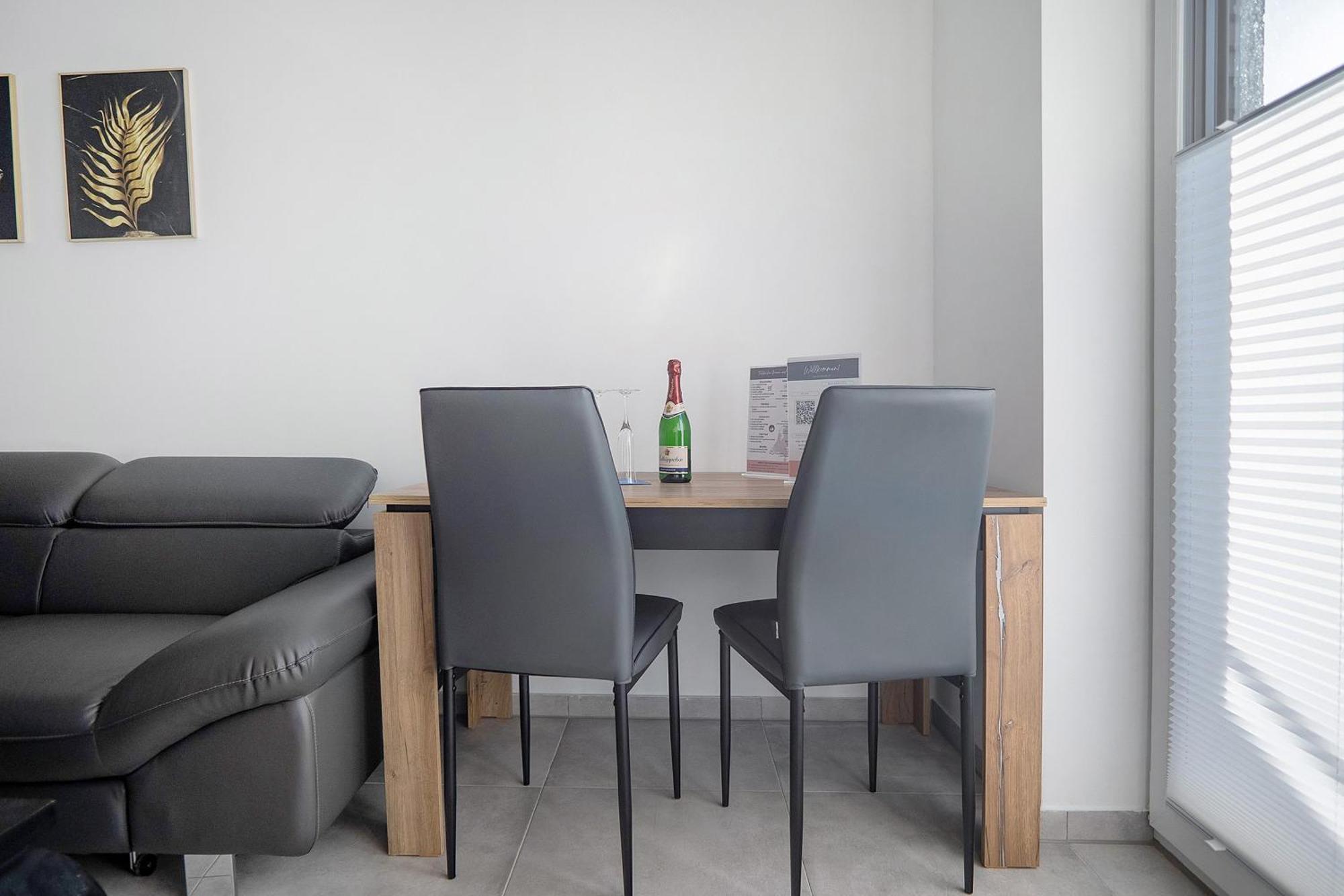 Neubau Ferienwohnung Mit Balkon Гронау Екстериор снимка